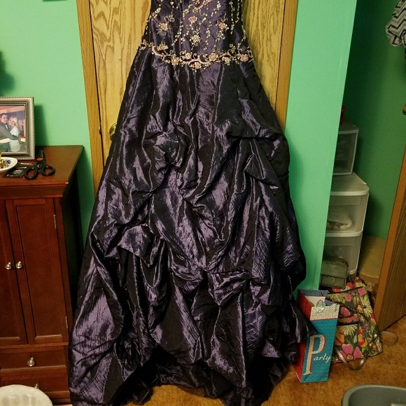 Purple prom dress - Picture 2 of 5